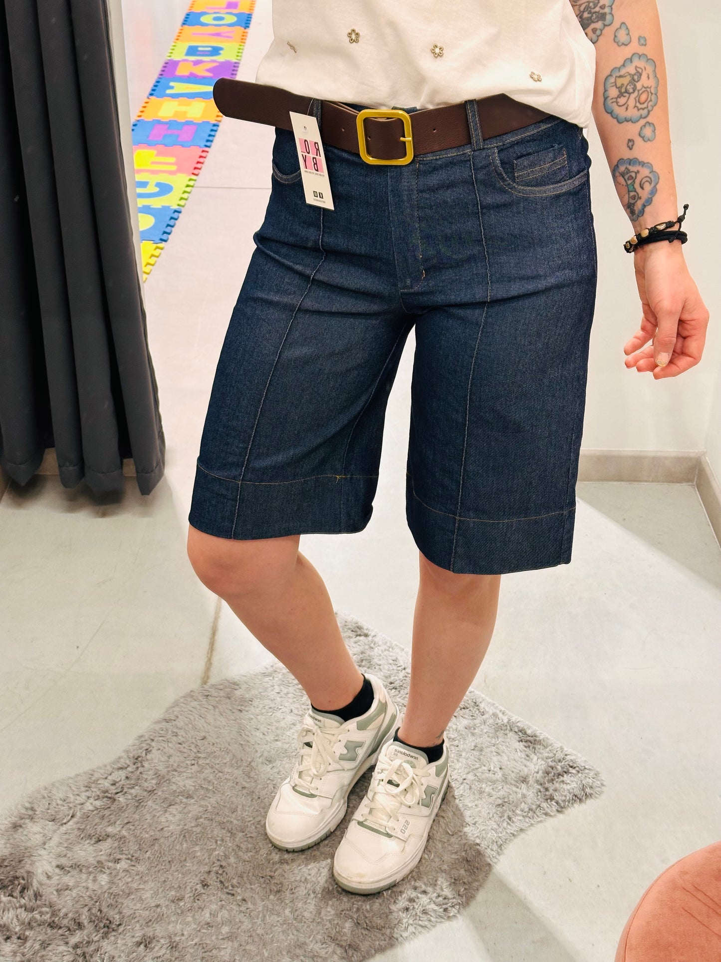BERMUDA JEANS SCURO