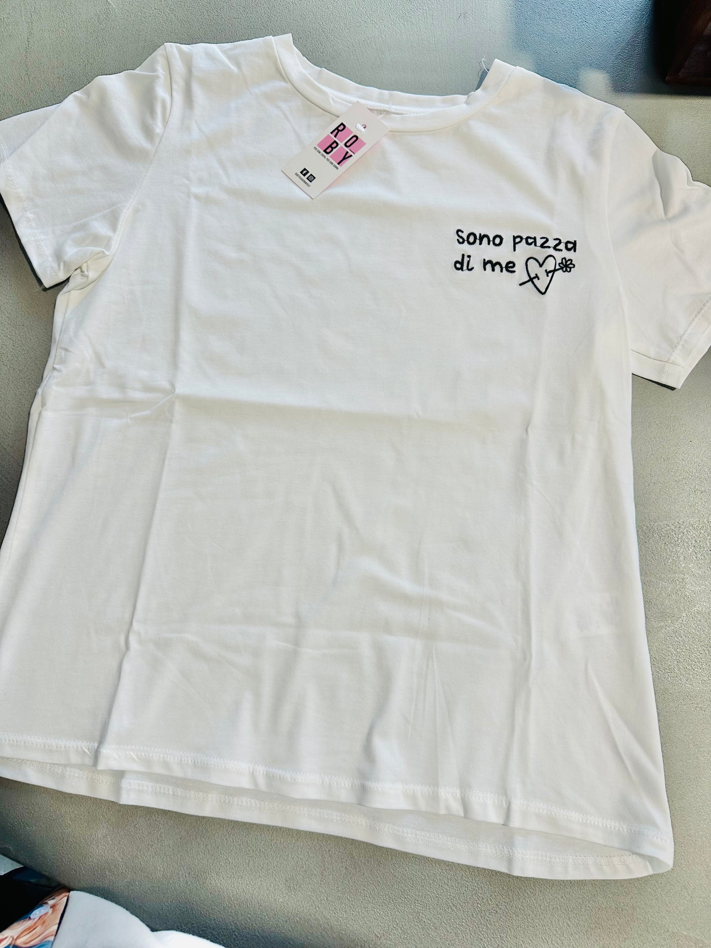 T-SHIRT SCRITTA