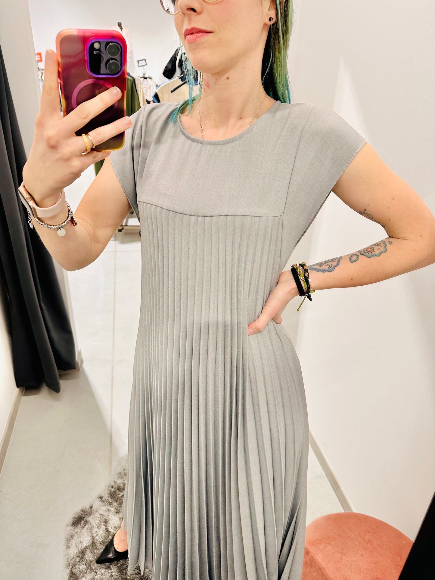 ABITO PLISSÈ TASCHE