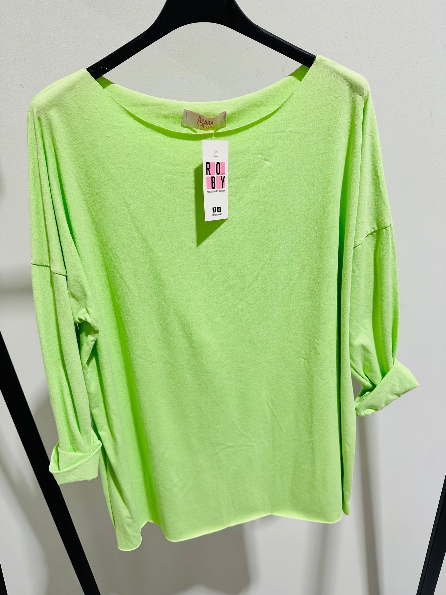 MAGLIETTA BASIC TAGLIO LASER CURVY