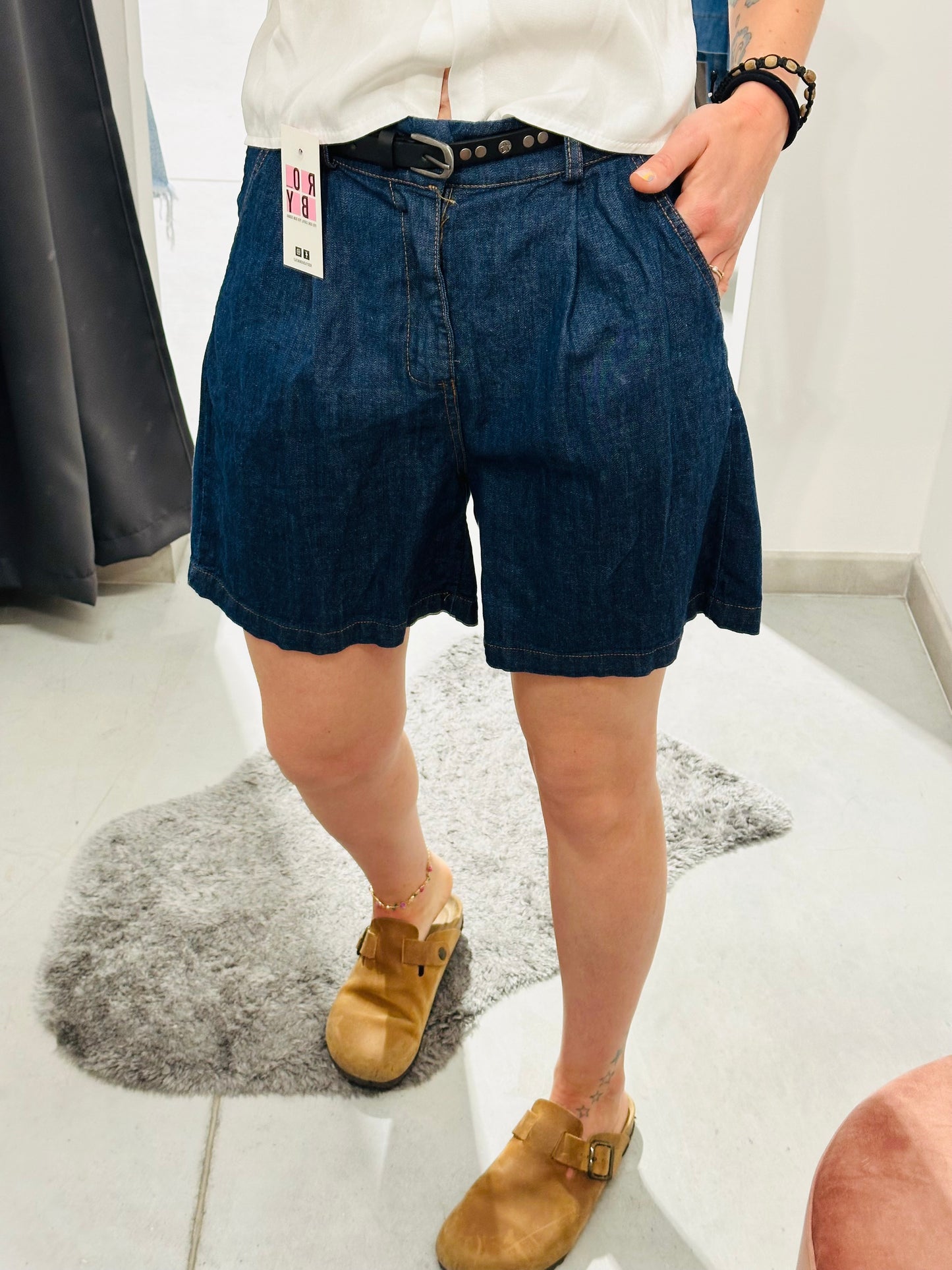 SHORT MORBIDI JEANS