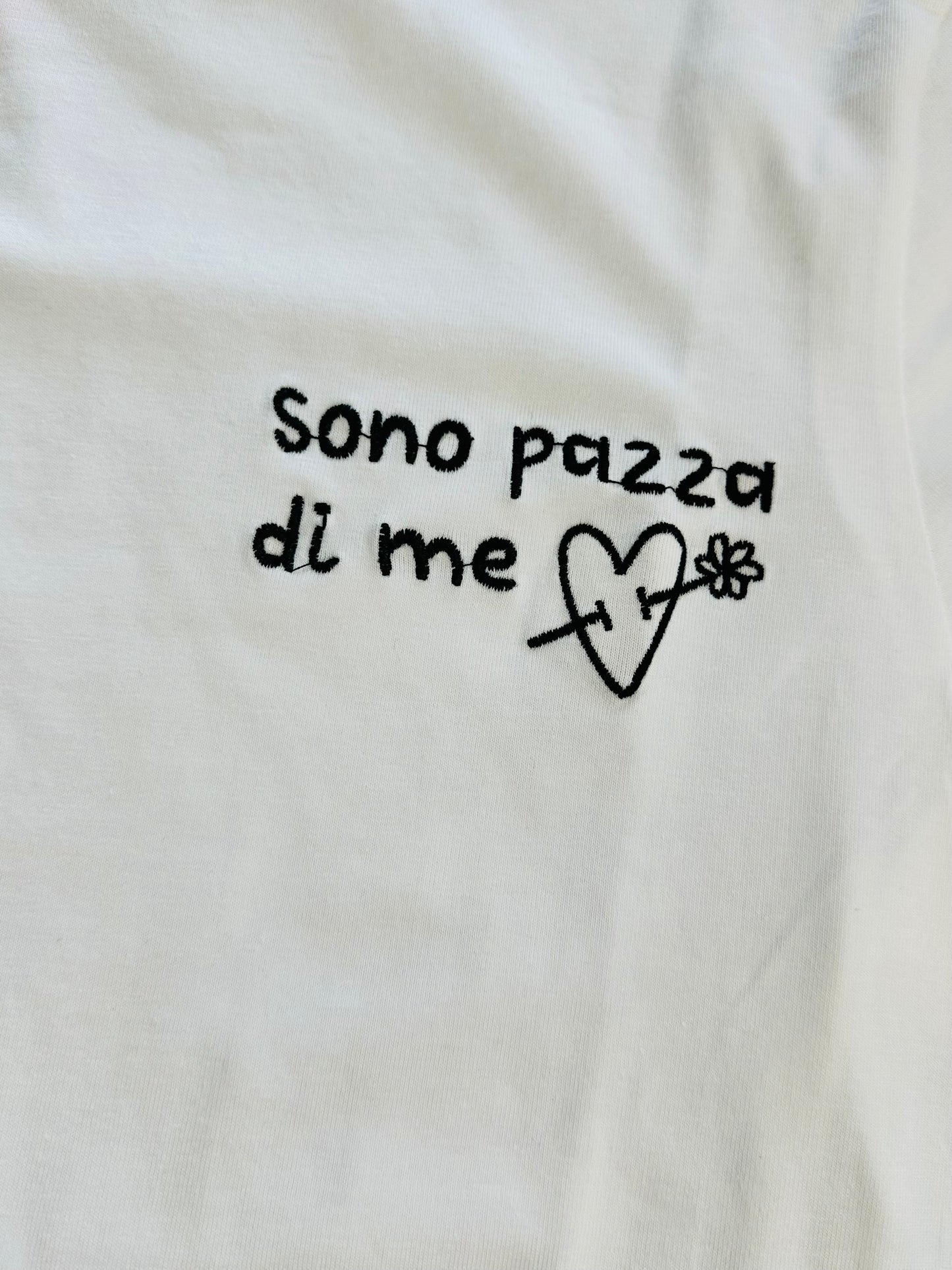 T-SHIRT SCRITTA
