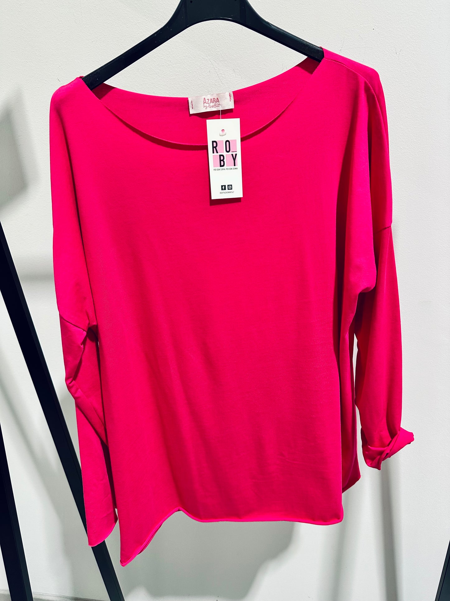 MAGLIETTA BASIC TAGLIO LASER CURVY