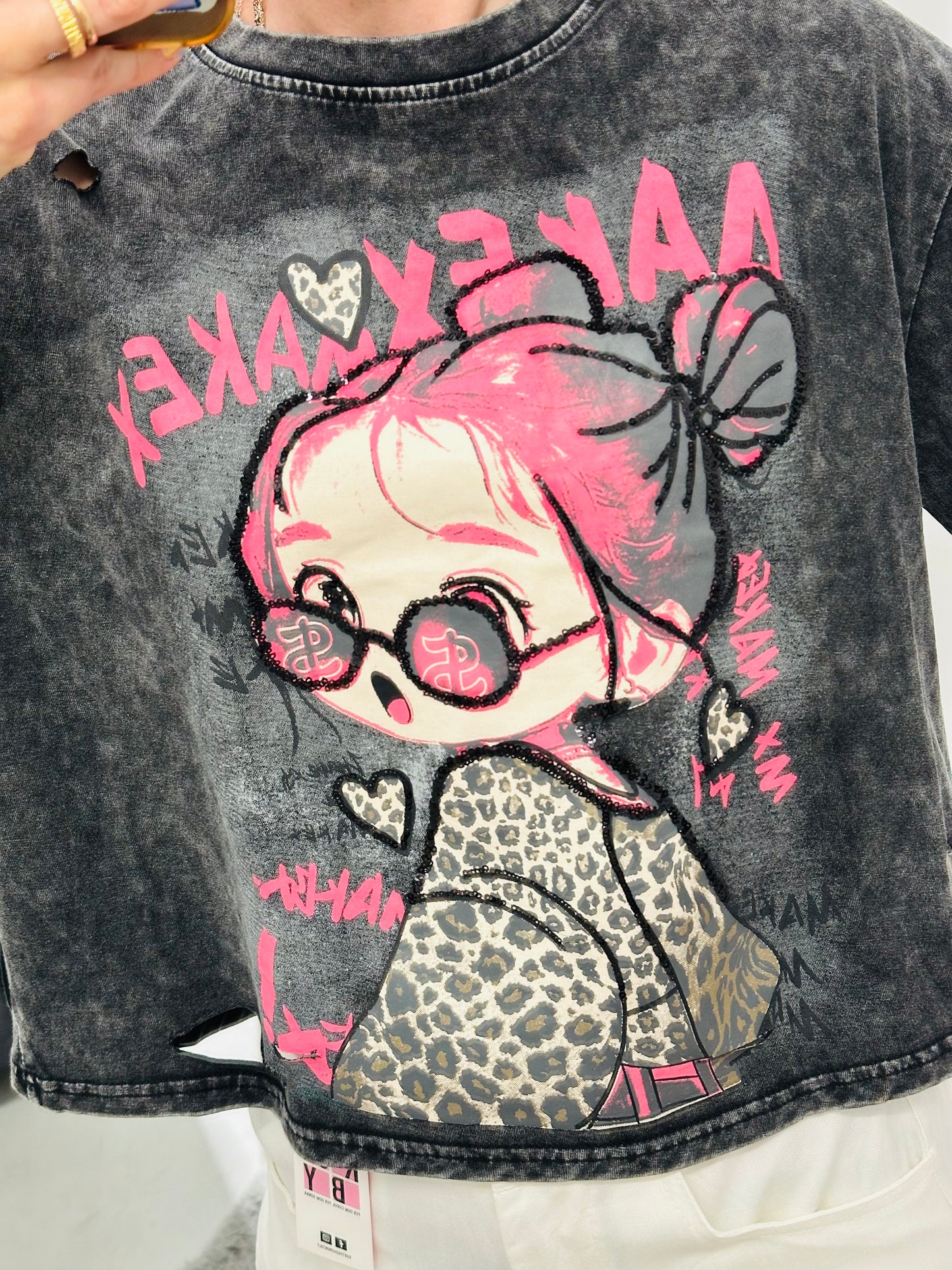 T-SHIRT CROP BIMBA ROTTURE
