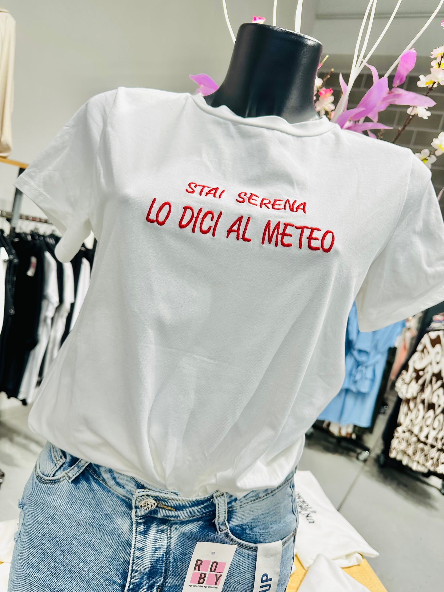 T-SHIRT SCRITTA