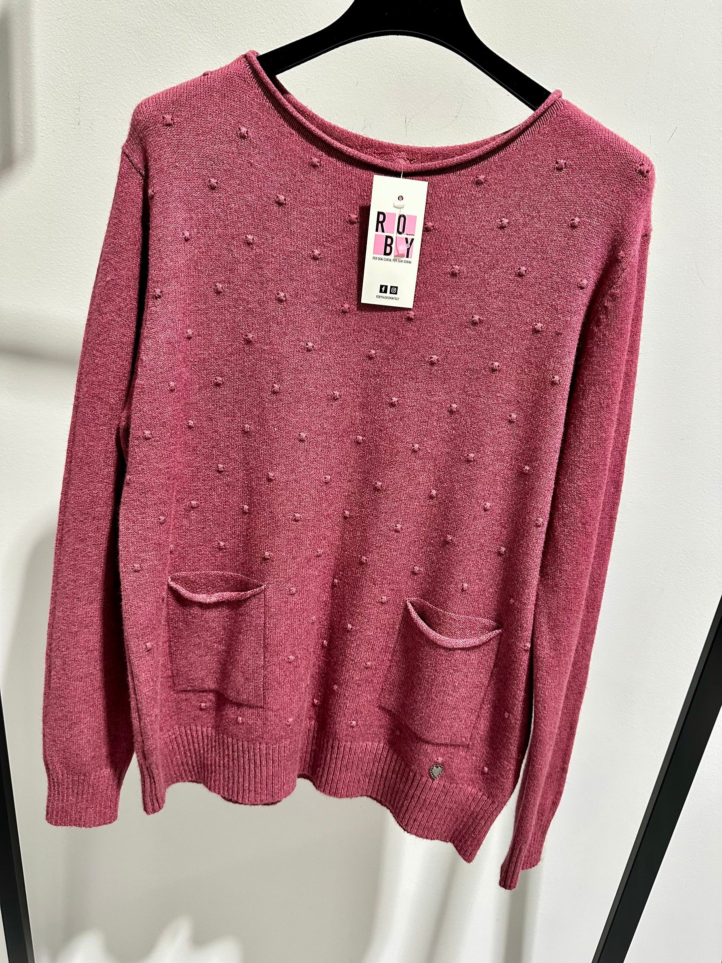 MAGLIONCINO PUNTINI RILIEVO