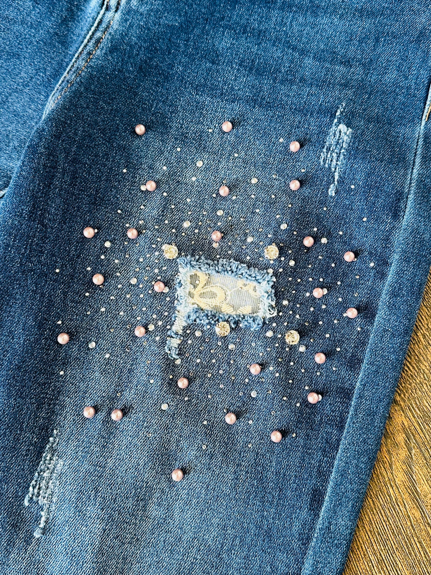 JEANS PERLINE CON ROTTURE MISSGOOD