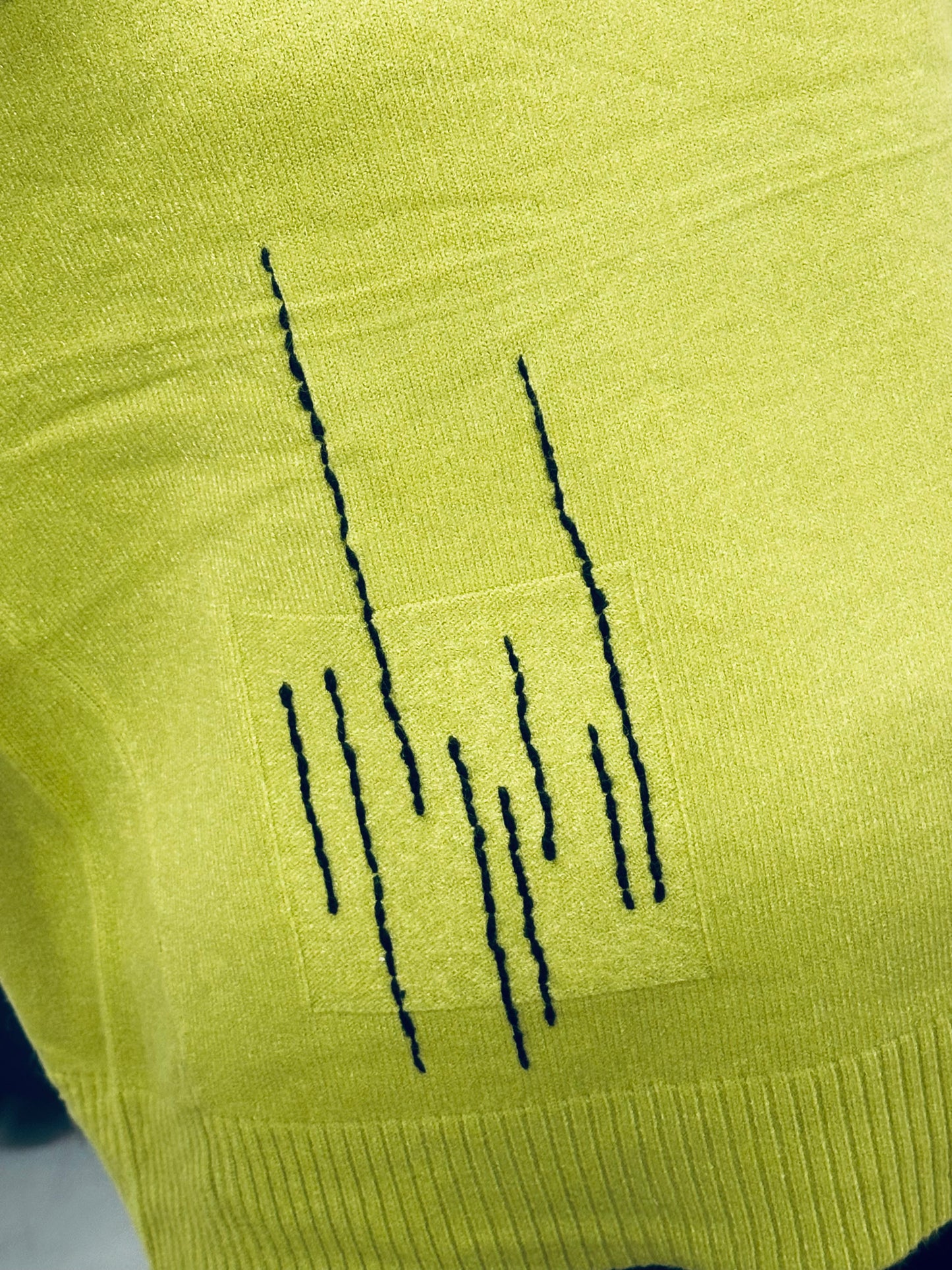 MAGLIONE OVER GRAFFI