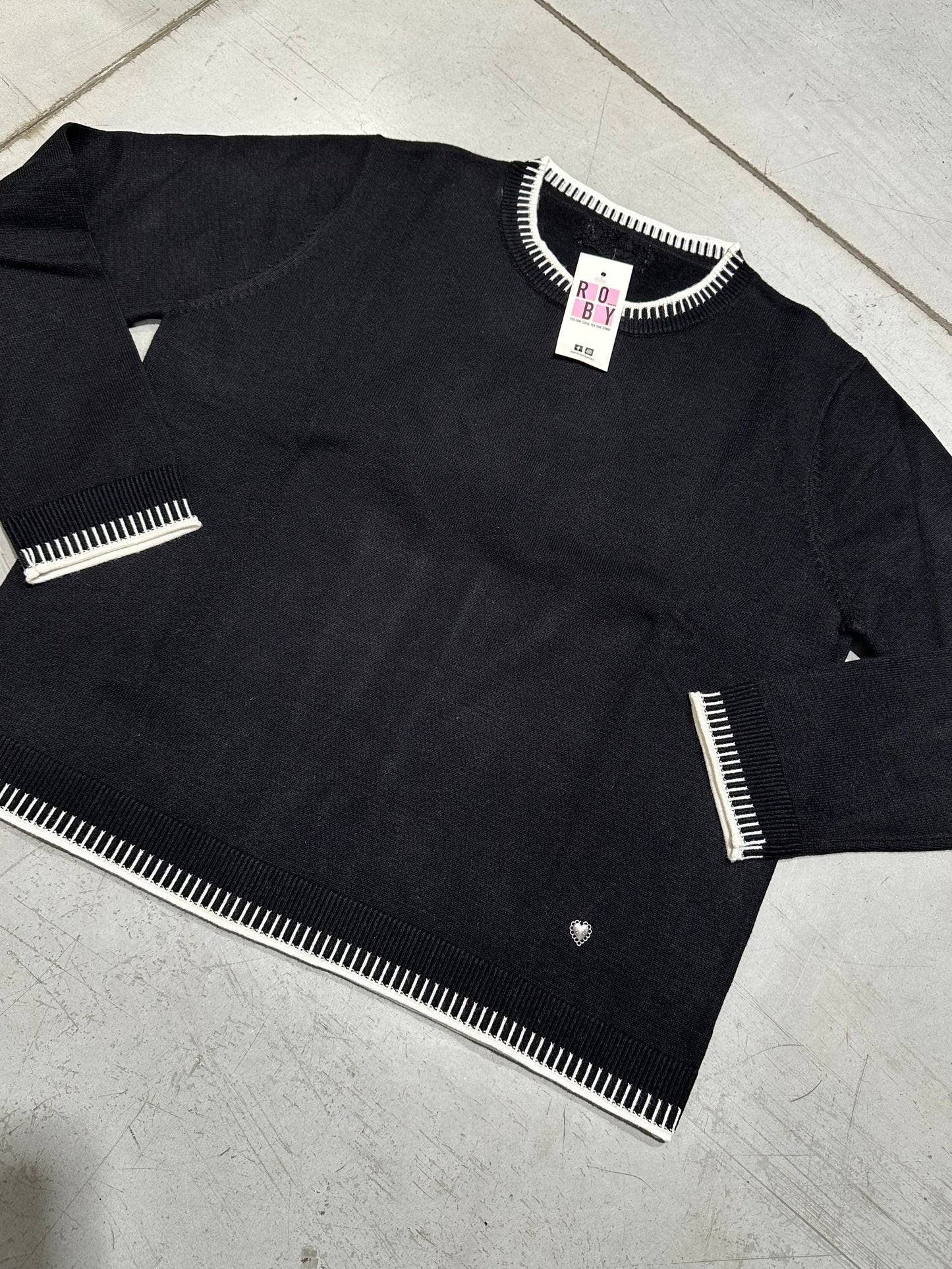 MAGLIONCINO CROP BORDI LAVORATI