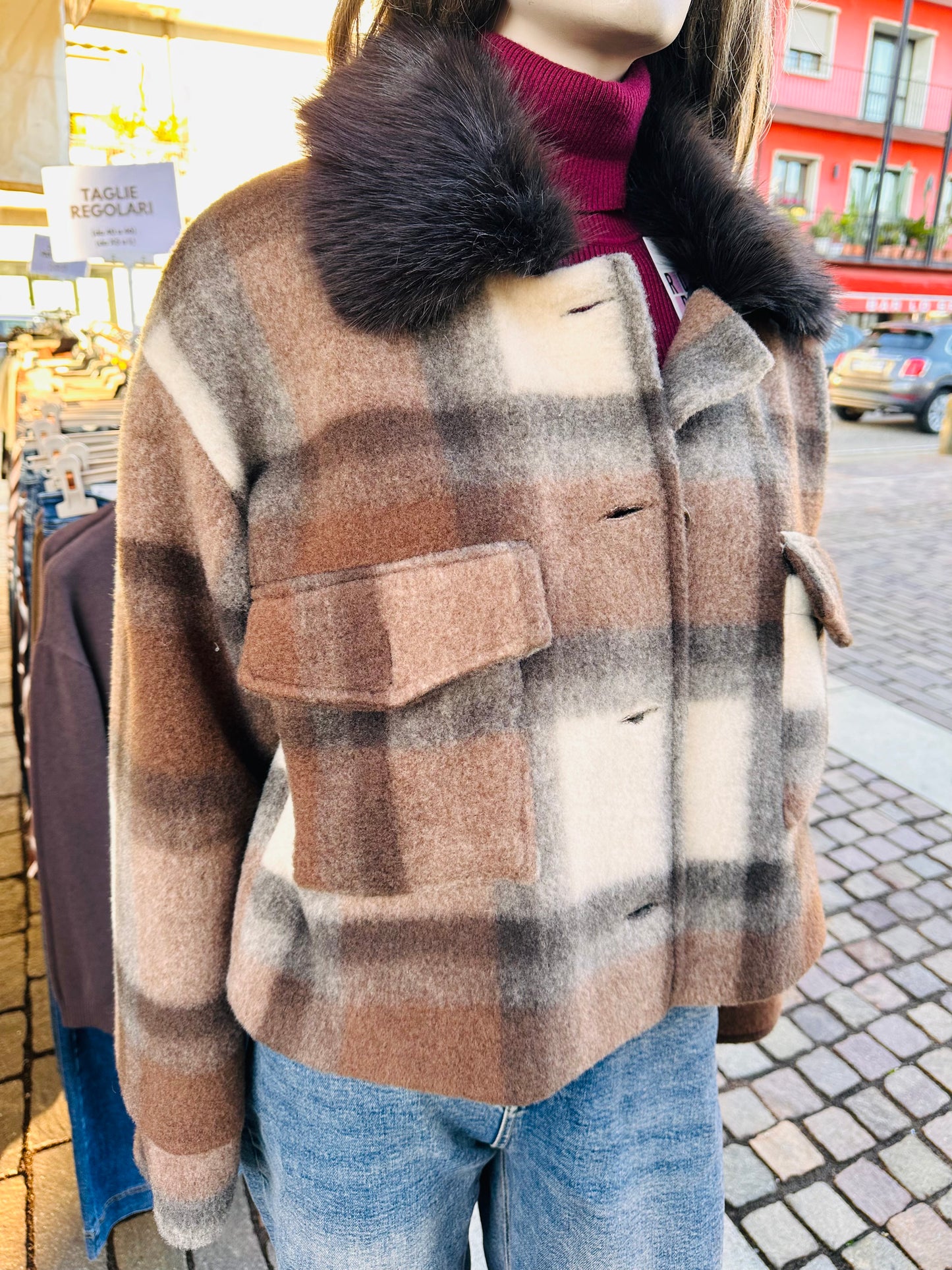 CAPPOTTINO CROP QUADRI COLLETTO ECOPELLICCIA