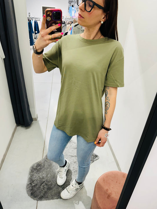 T-SHIRT LUNGA BASIC CURVY