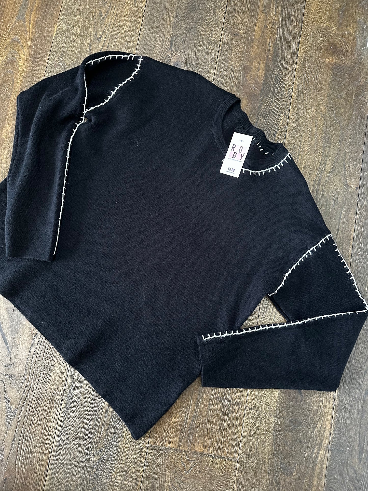 MAGLIONE CUCITURE RILIEVO