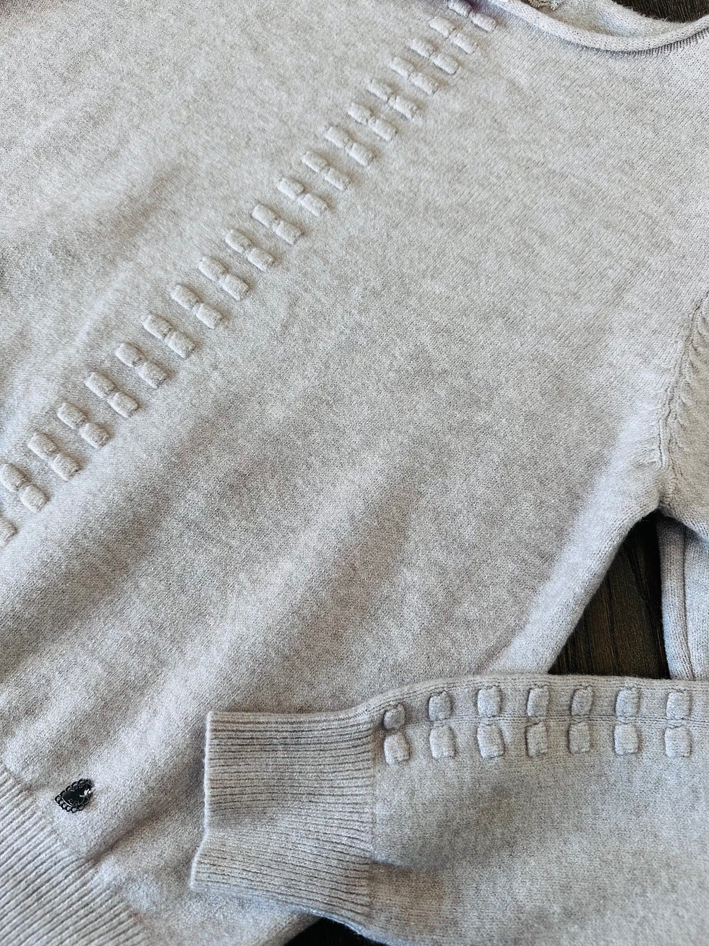 MAGLIONCINO PUNTI RILIEVO