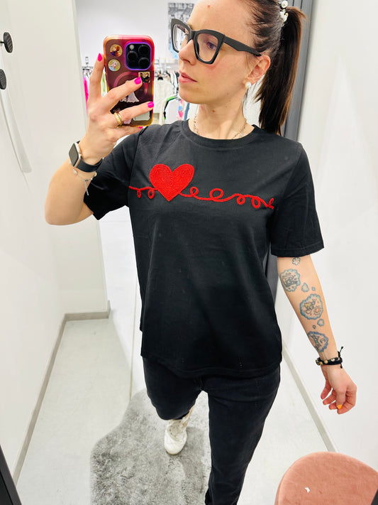T-SHIRT CUORE “Civico1”