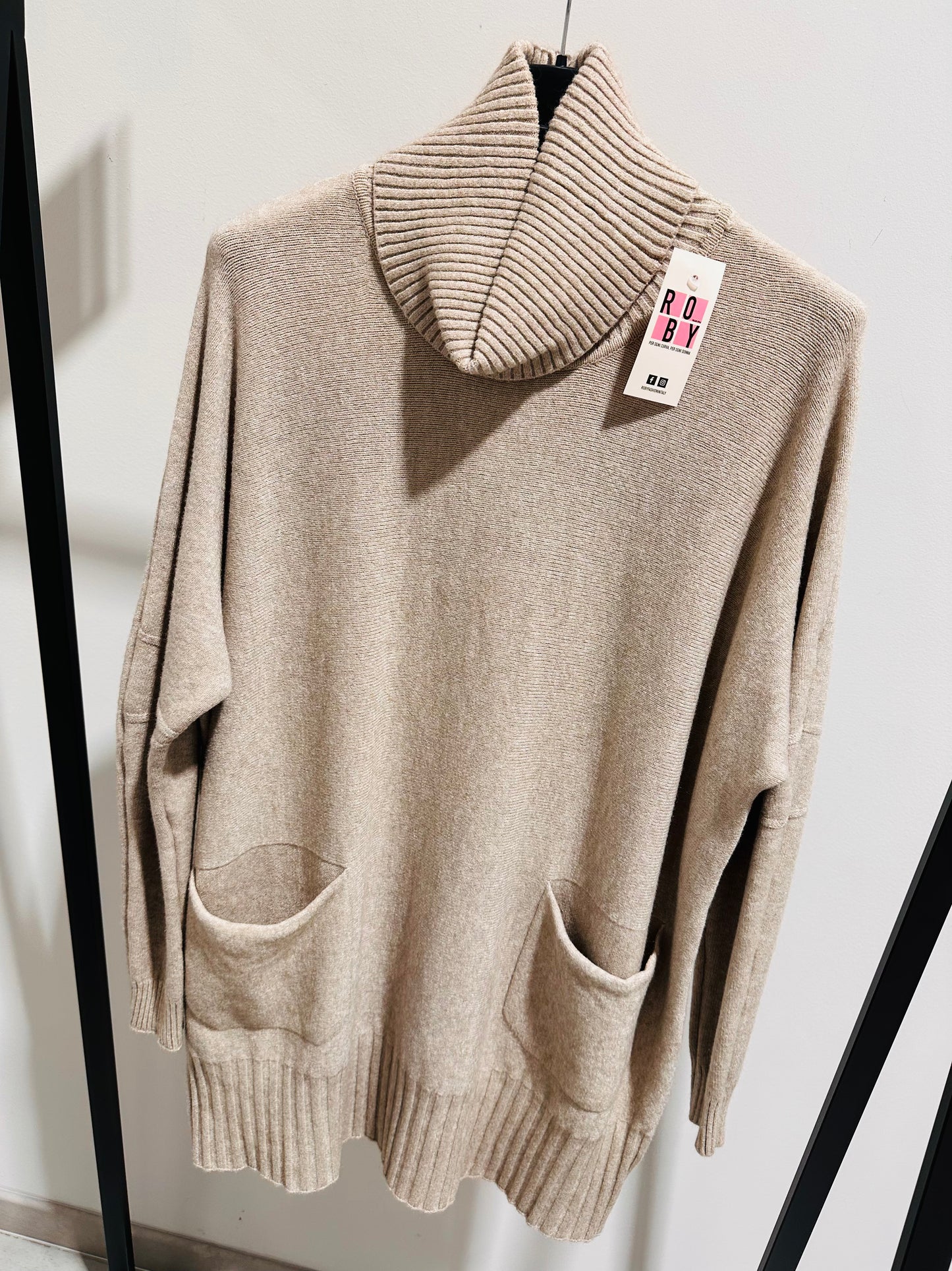 MAXI MAGLIONE DOLCEVITA CURVY